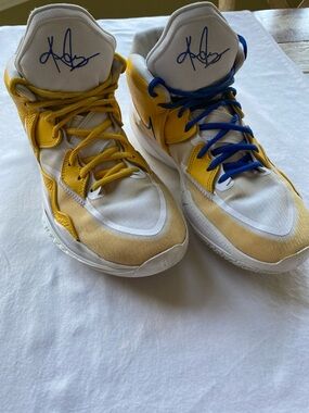 Nike Kyrie Infinity TB Vlll Xlll Money, Yellow and White High-Tops